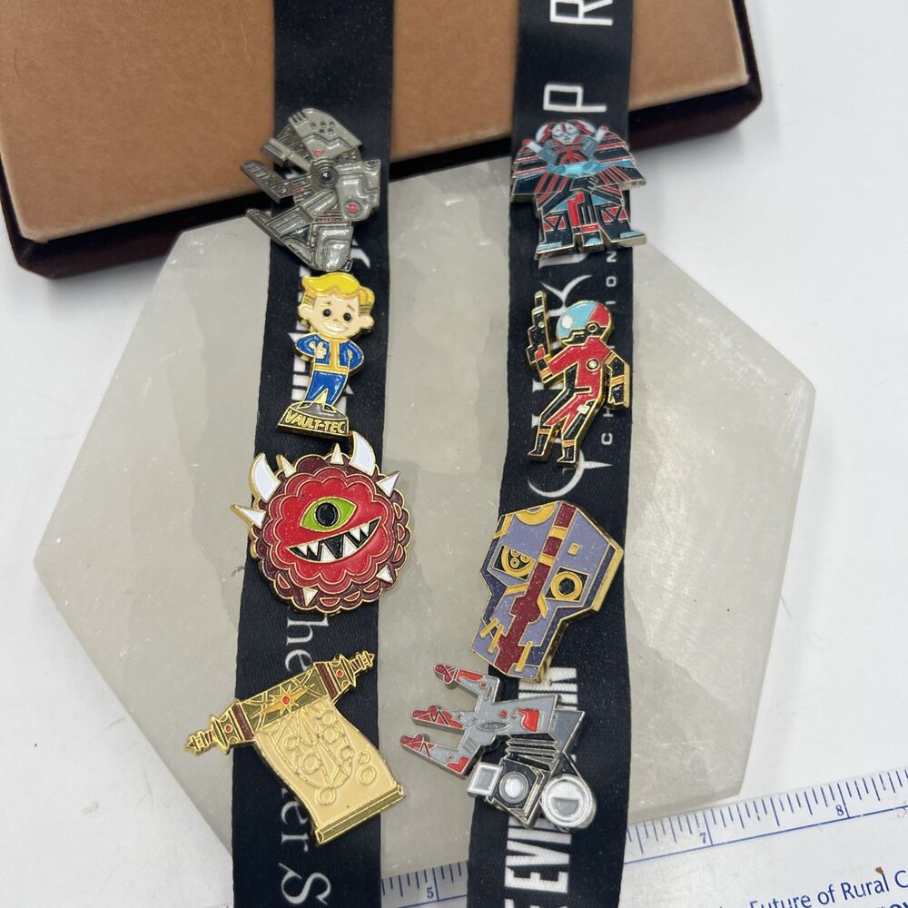 Rare BETHESDA E3 2017 Pin Lot Complete & Dishonored Corvo Mask Evil With Lanyard